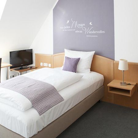 Hotel Am Markt Hungen Luaran gambar